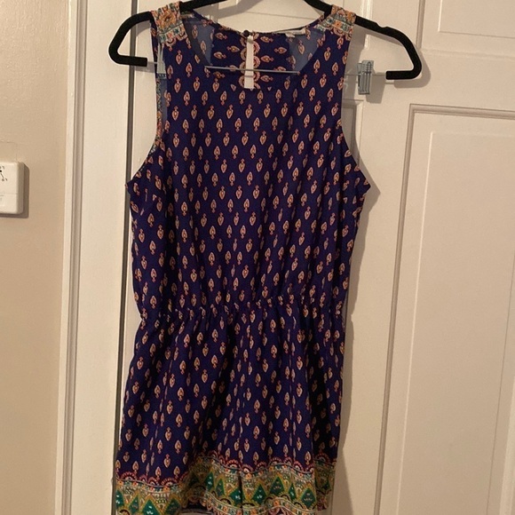 CHARLOTTE Russe Romper - Picture 1 of 3